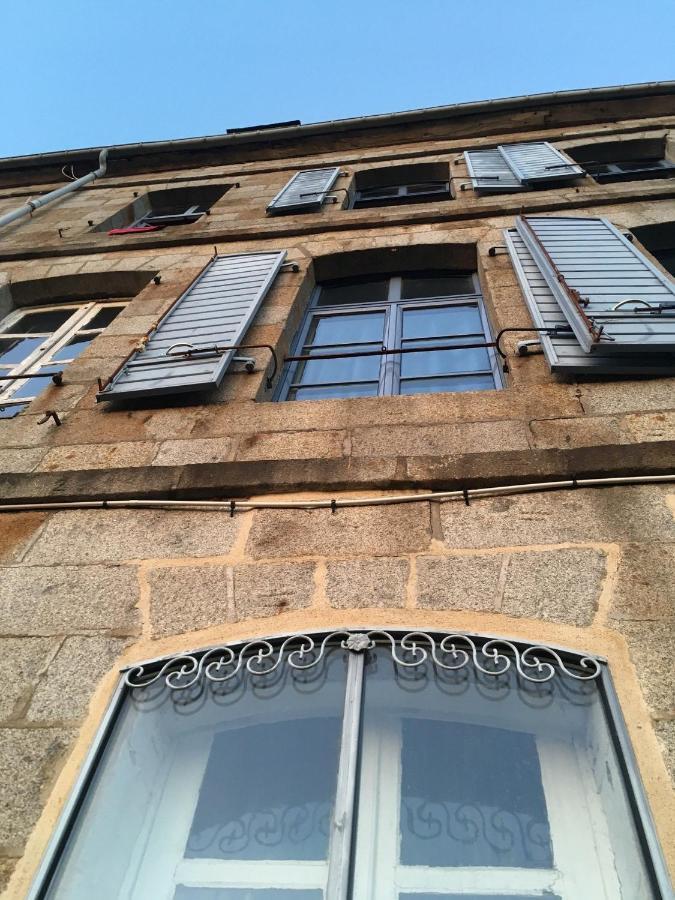 Fougères Mercier De Montigny - Les Chambres Du Beffroi - Spa Et Massage מראה חיצוני תמונה