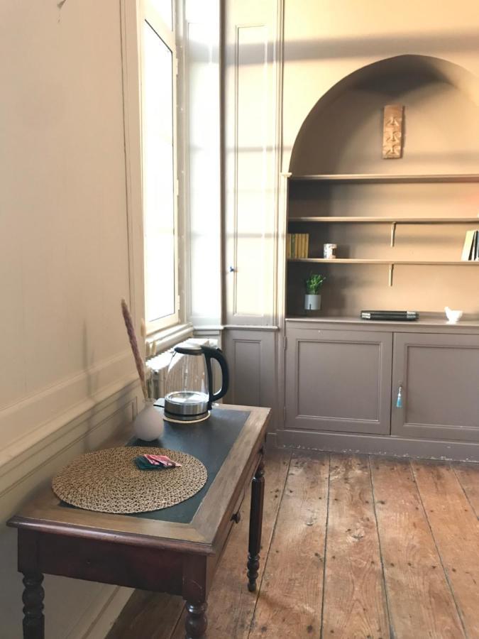 Fougères Mercier De Montigny - Les Chambres Du Beffroi - Spa Et Massage מראה חיצוני תמונה