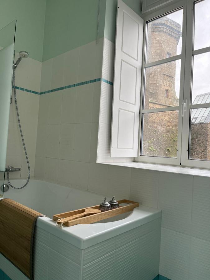 Fougères Mercier De Montigny - Les Chambres Du Beffroi - Spa Et Massage מראה חיצוני תמונה