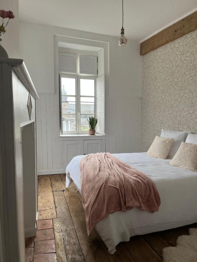 Fougères Mercier De Montigny - Les Chambres Du Beffroi - Spa Et Massage מראה חיצוני תמונה