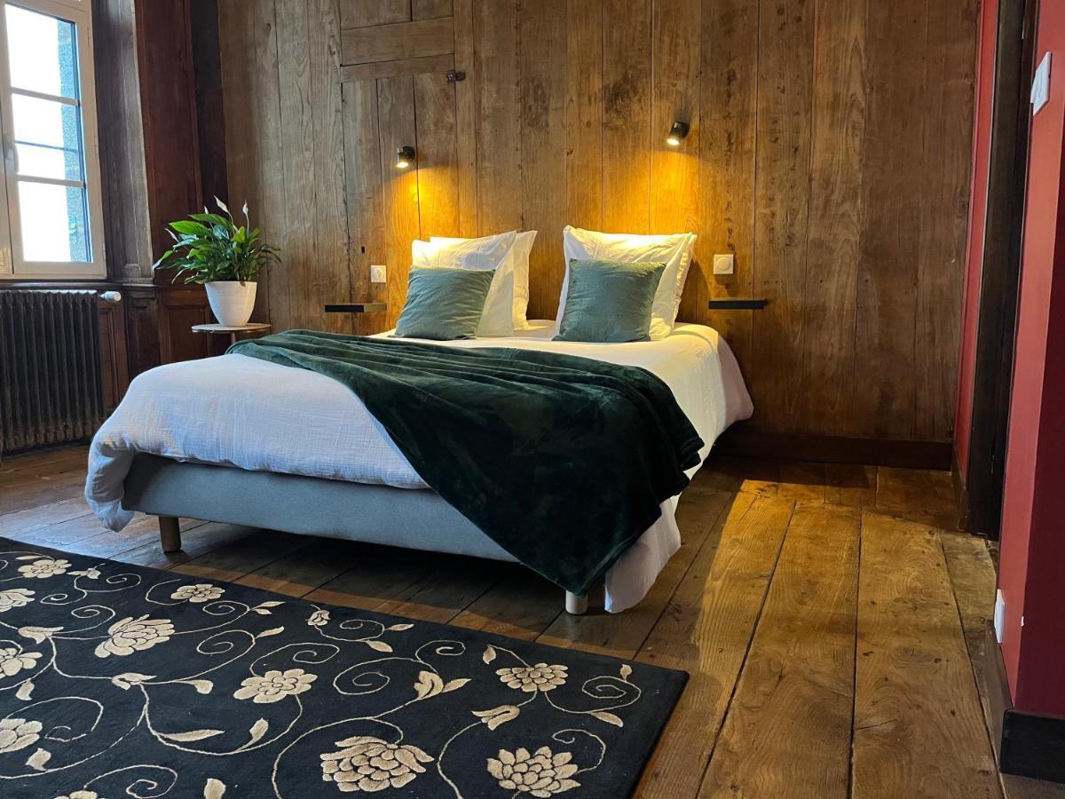 Fougères Mercier De Montigny - Les Chambres Du Beffroi - Spa Et Massage מראה חיצוני תמונה