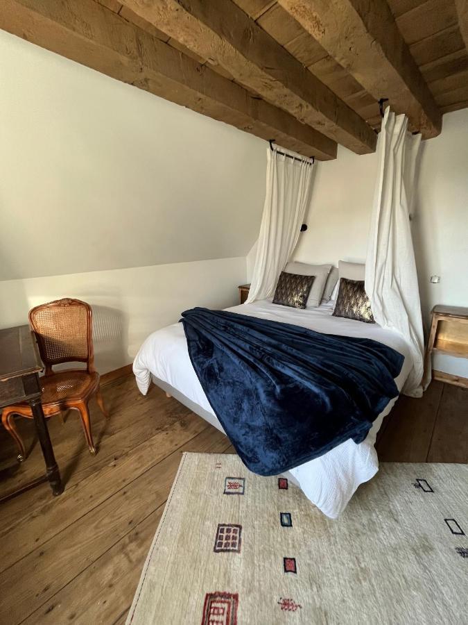 Fougères Mercier De Montigny - Les Chambres Du Beffroi - Spa Et Massage מראה חיצוני תמונה