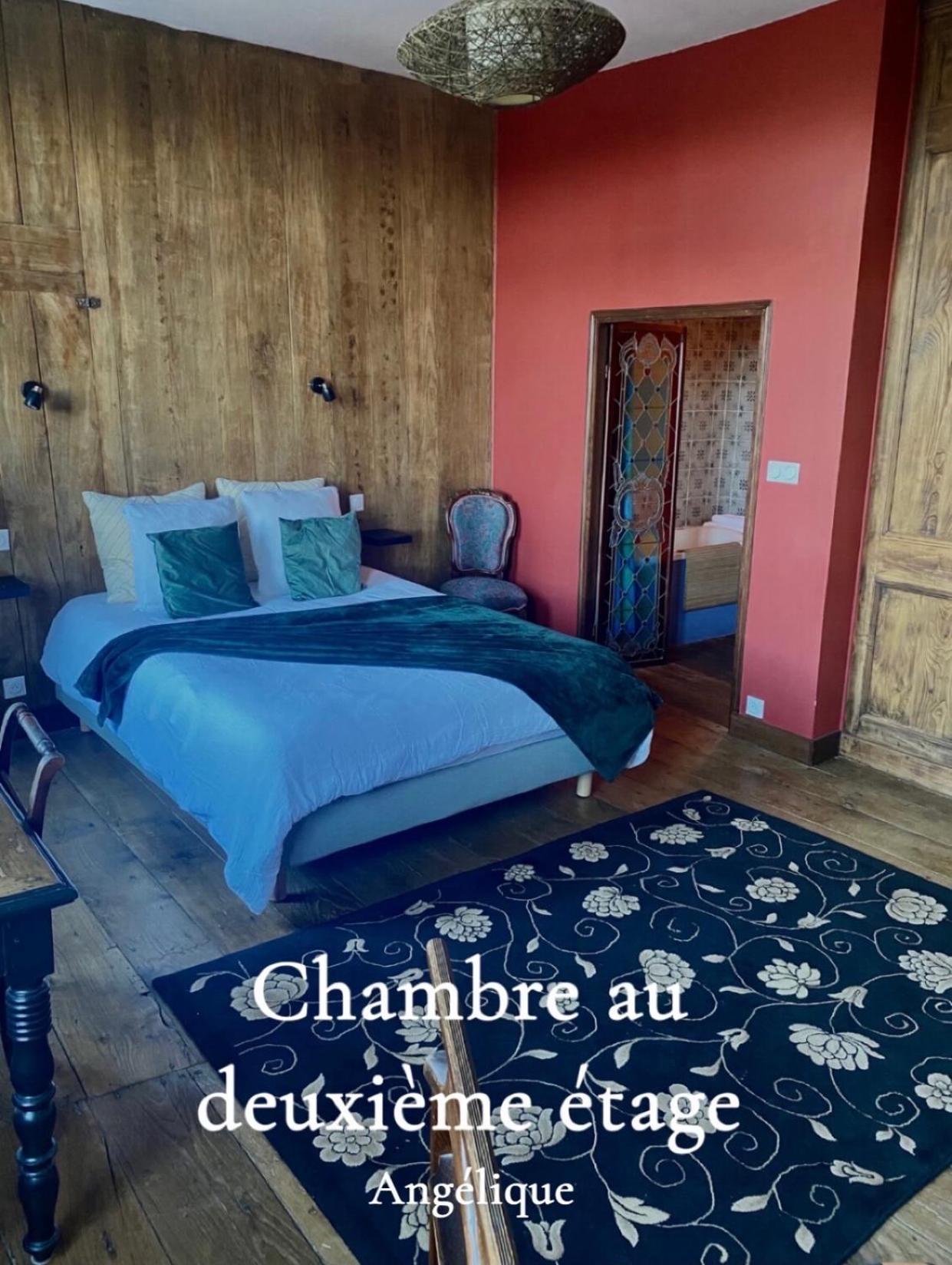 Fougères Mercier De Montigny - Les Chambres Du Beffroi - Spa Et Massage מראה חיצוני תמונה